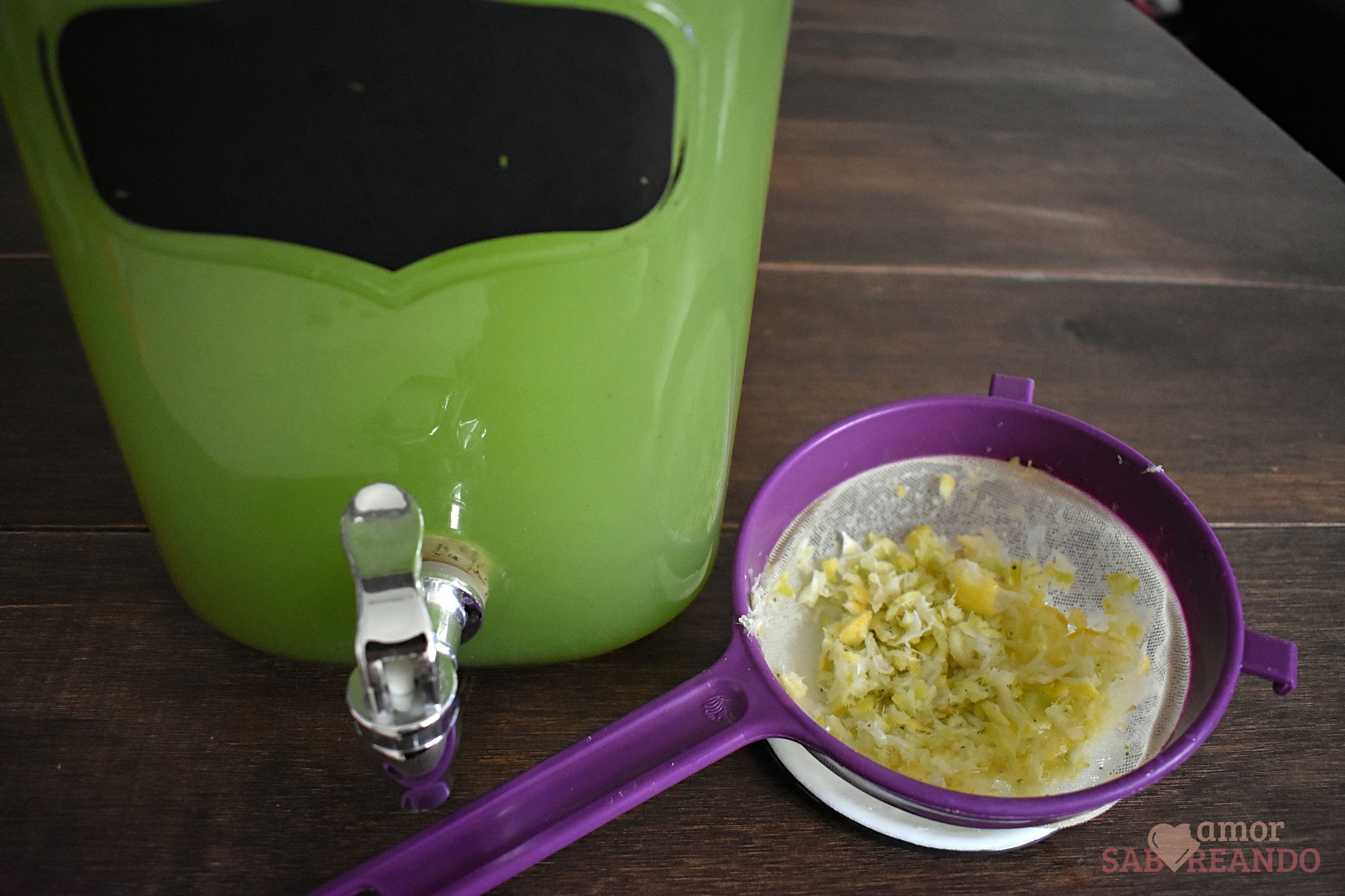 Agua de Limón pepino y jengibre