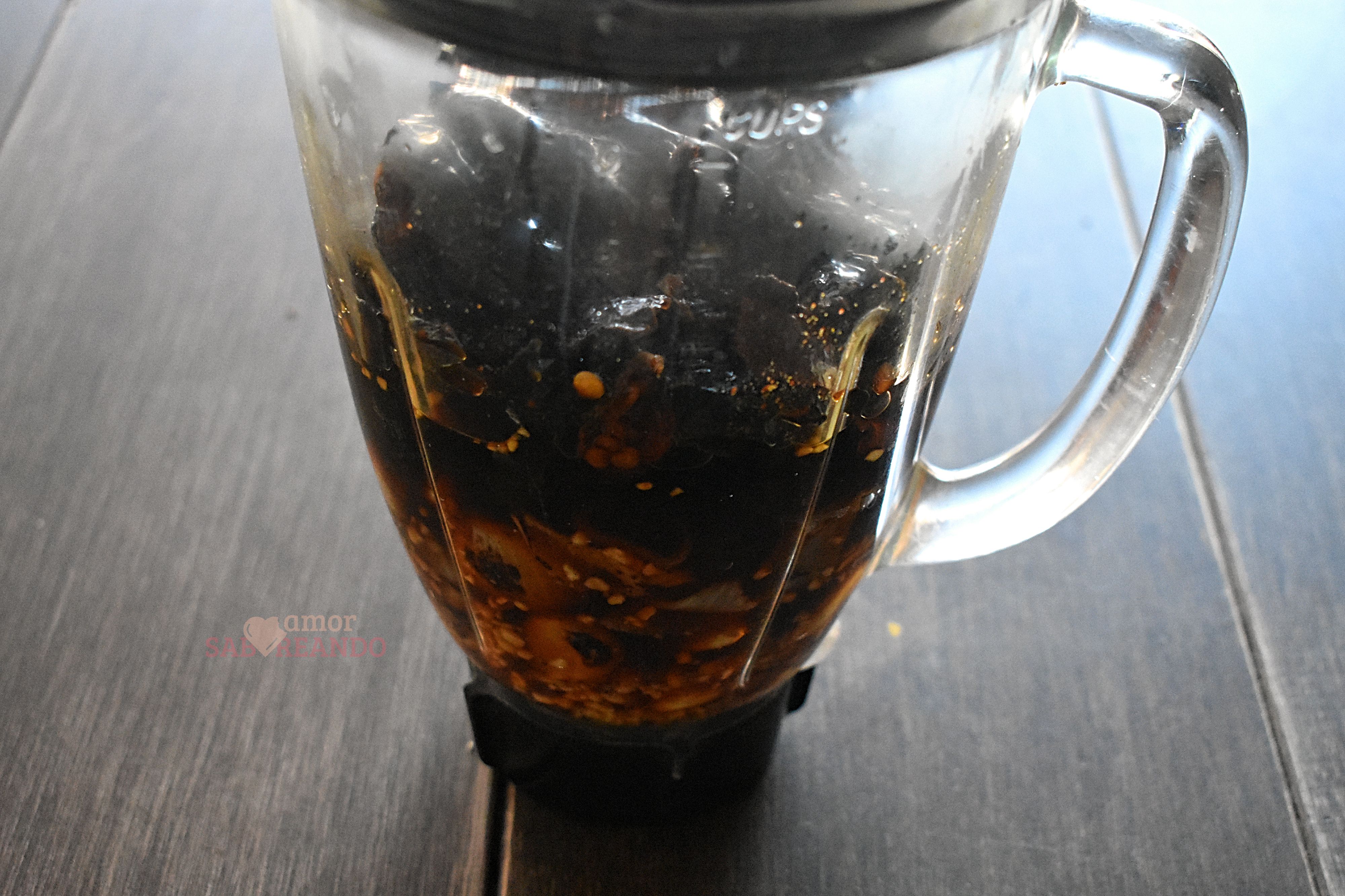 Ingredientes tostados salsa de cacahuate by SaboreandoAmor.com