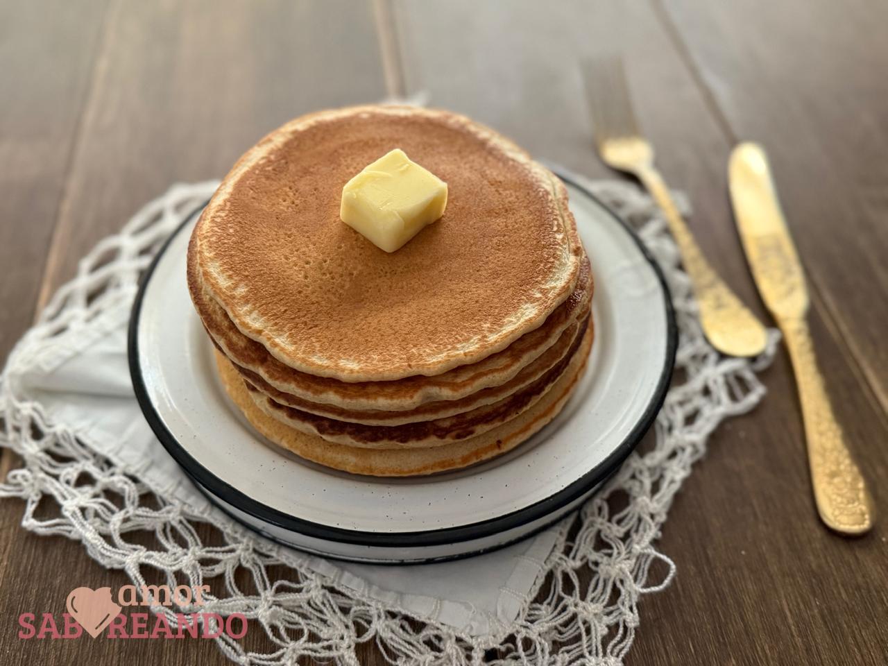 Hotcakes esponjosos SaboreandoAmor.com